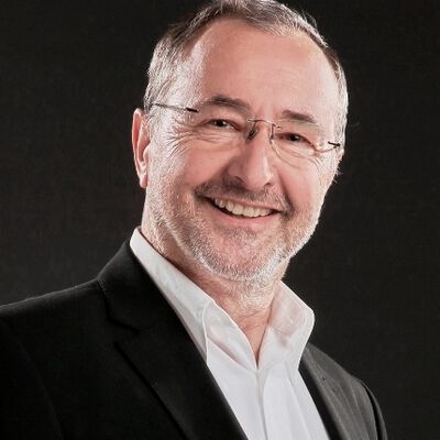 Dr. Peter Martin